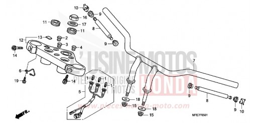 TUYAU DE GUIDON/PONT SUPERIEUR (VT750C2B) VT750C2BA de 2010